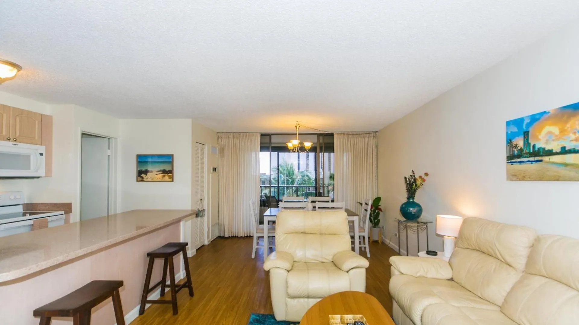 Discovery Bay 902 Condo Honolulu